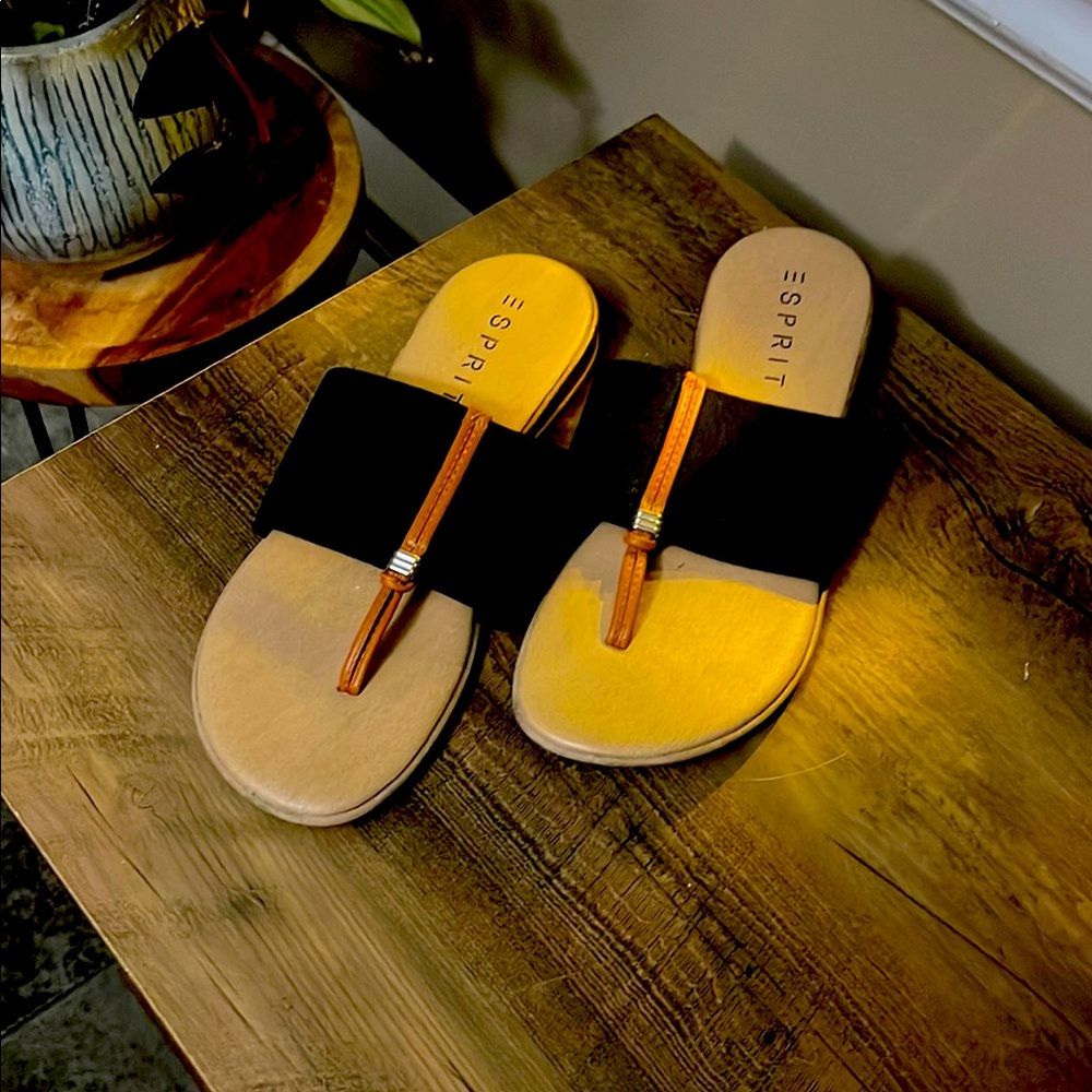 Esprit Black and Brown Slide Sandals. Size 8M. Worn a couple times. No damage.